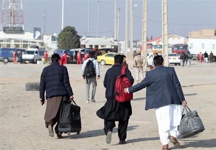 مشاور وزیر کشور: تعداد اتباع افغانستانی کشور ۶.۱ میلیون نفر است
