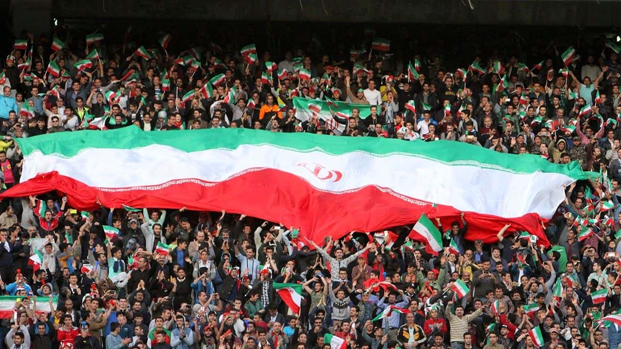 طرح ساماندهی هواداران فوتبال ایران؛ آیا لیگ بیست‌و‌پنجم با تأخیر آغاز می‌شود؟