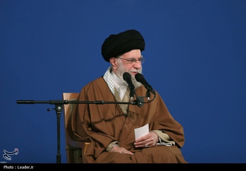 جمعی از نمایندگان به دیدار رهبر انقلاب رفتند