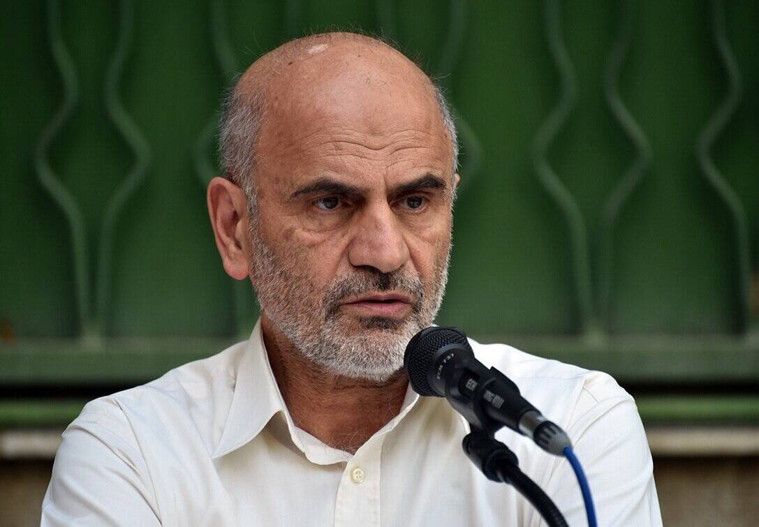 خصوصی‌سازی بانکی و سقوط بنیه تولید | فرشاد مومنی: رشد نقدینگی بدون پشتوانه، نشانه بحران ساختاری اقتصاد ایران