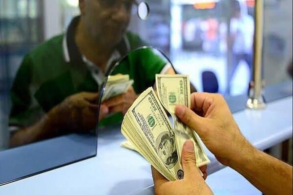 قیمت دلار و یورو در مرکز مبادله ایران امروز