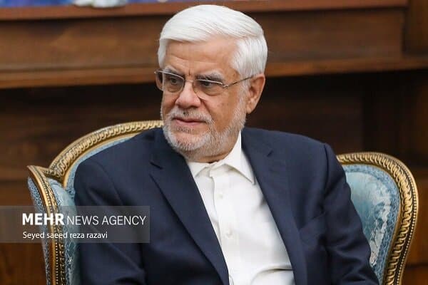 عارف: توسعه روابط با تاجیکستان از اولویت‌های اول سیاست خارجی است