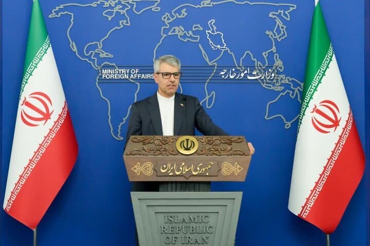 بقایی: شایعه دیدار پزشکیان و ترامپ، خبرسازی جعلی است