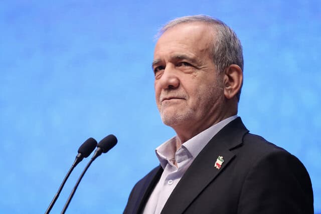 پزشکیان: توافقات خوبی بین ایران و عمان انجام شد