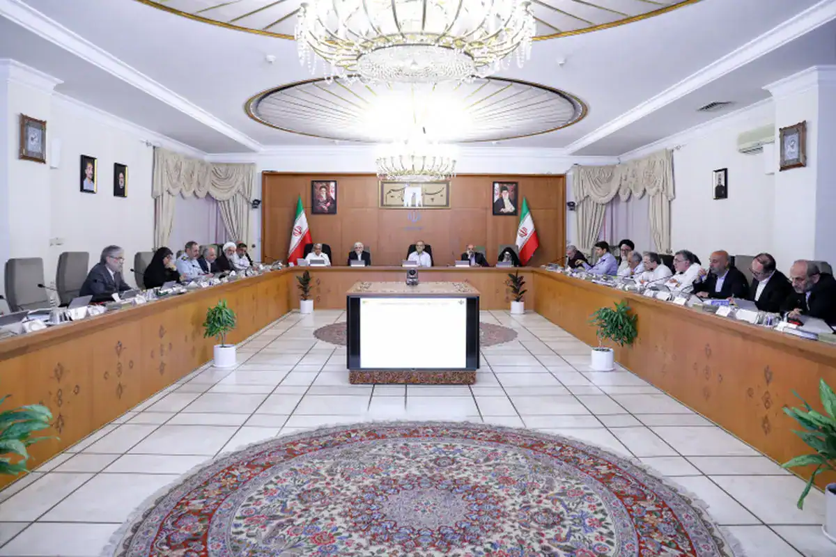 دستور پزشکیان برای پیگیری و مقابله با فعالیت ماینرهای غیرقانونی