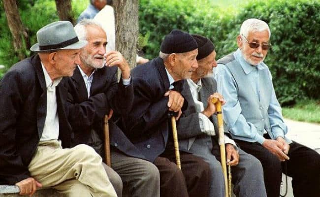 جمعیت پیر، آینده‌ای مبهم: چرا سیاست‌های تشویقی فرزندآوری در ایران ناکارآمد مانده‌اند؟