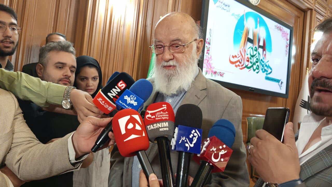 چمران: شورای شهر تهران هیچ مجوزی درخصوص تاکسی‌ها اینترنتی نداده است