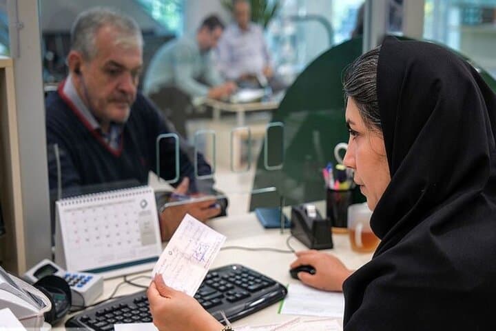 استفاده همزمان از قانون کاهش ساعت کار بانوان و تغییر ساعت ادارات بلامانع است
