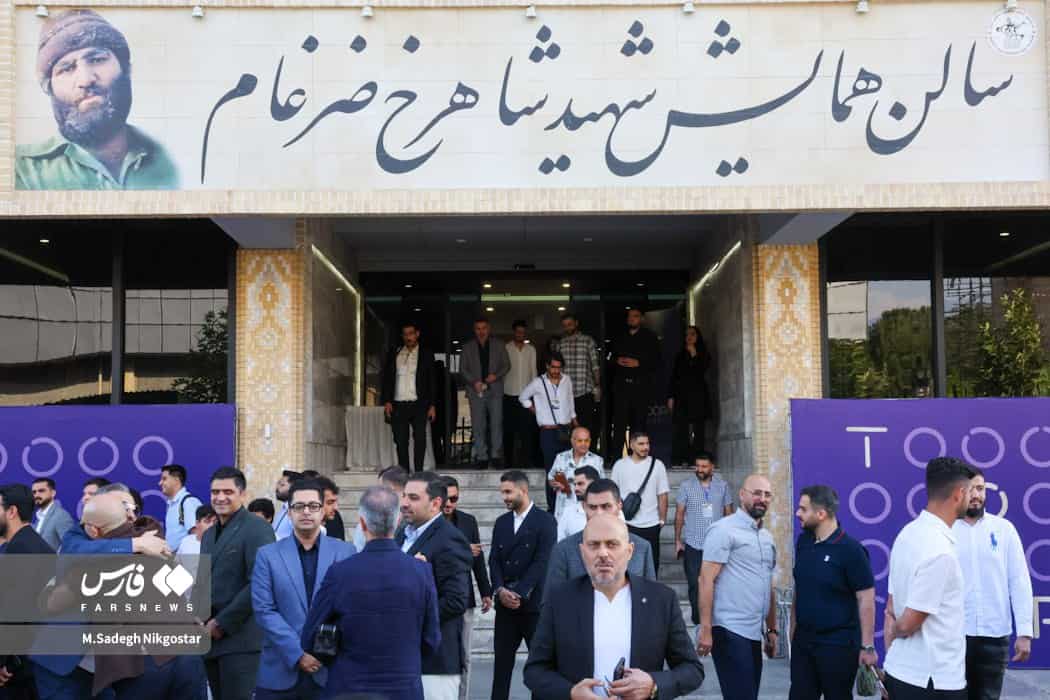 مراسم توپ طلای فوتبال ایران ناتمام ماند