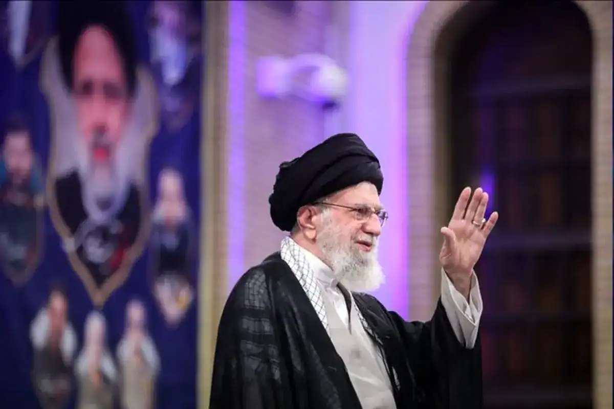 توییت جدید رهبر انقلاب در خصوص بزرگنمایی غیرمتعارف ترامپ