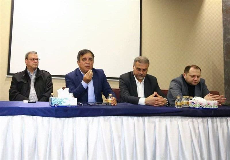 همدانی: اختلاف در هیئت مدیره استقلال زیاد است/ زمان را از دست دادند