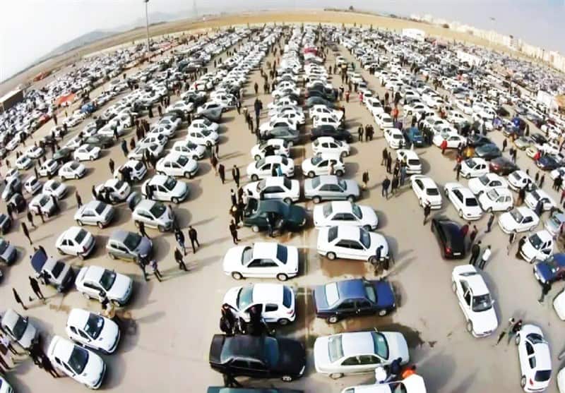 تعرفه‌های جدید واردات خودروهای بالای 2500 سی‌سی: بحران ارزی و تناقض‌های قانونی