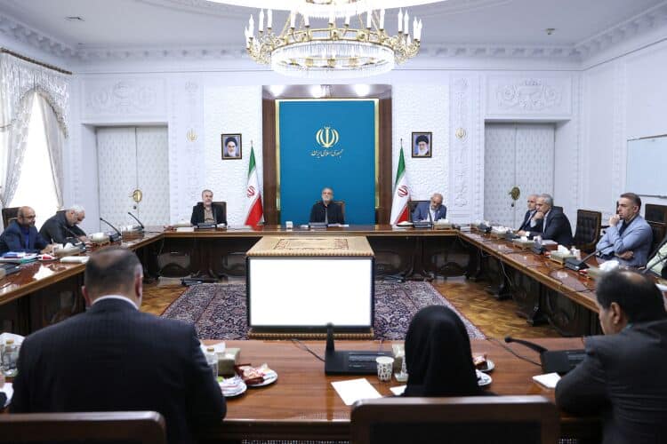 پزشکیان : گام اساسی در مبارزه با مواد مخدر، برخورد با عرضه غیرقانونی و آگاهی‌سازی است