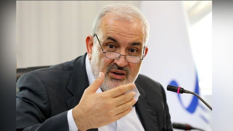 شوخی وزیر نیرو با درد مردم؛ وقتی برق می‌رود، مسئولیت‌ها هم خاموش می‌شود!