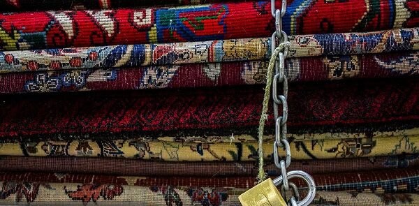 بحران صنعت فرش ایران؛ قاچاق، نبود بیمه و قوانین فرسوده، میراث ملی را تهدید می‌کند