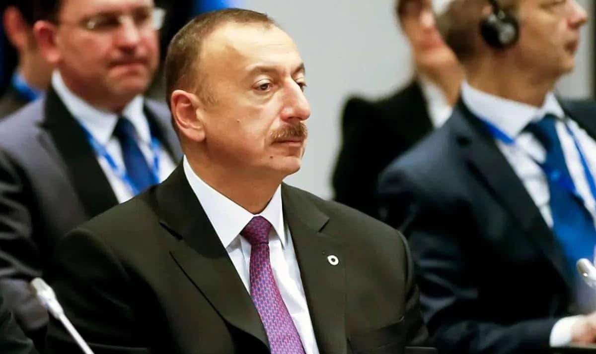 بازی جمهوری آذربایجان در میانه آتش: سکوت دیپلماتیک و طمع ژئوپلیتیکی؟