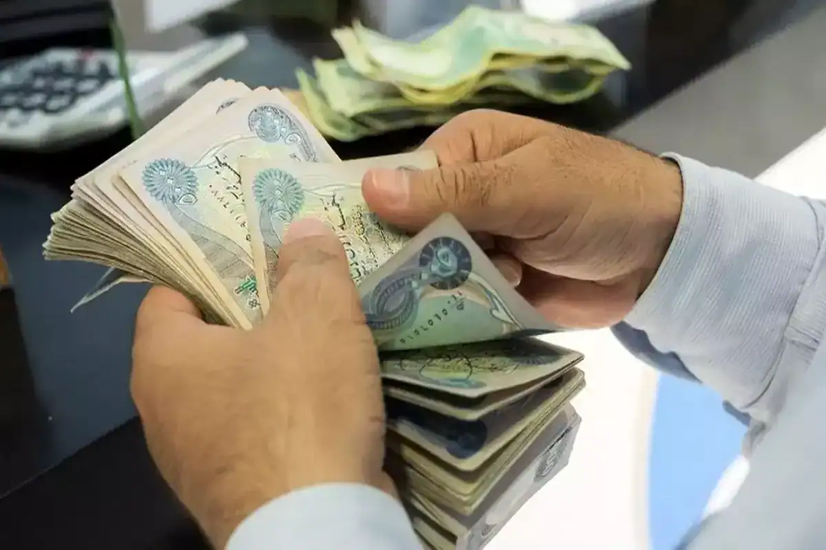 عرضه ۲۰۰ هزار دینار به زائران اربعین ۱۴۰۴ با نرخ مرکز مبادله ارز؛ بدون کارمزد!