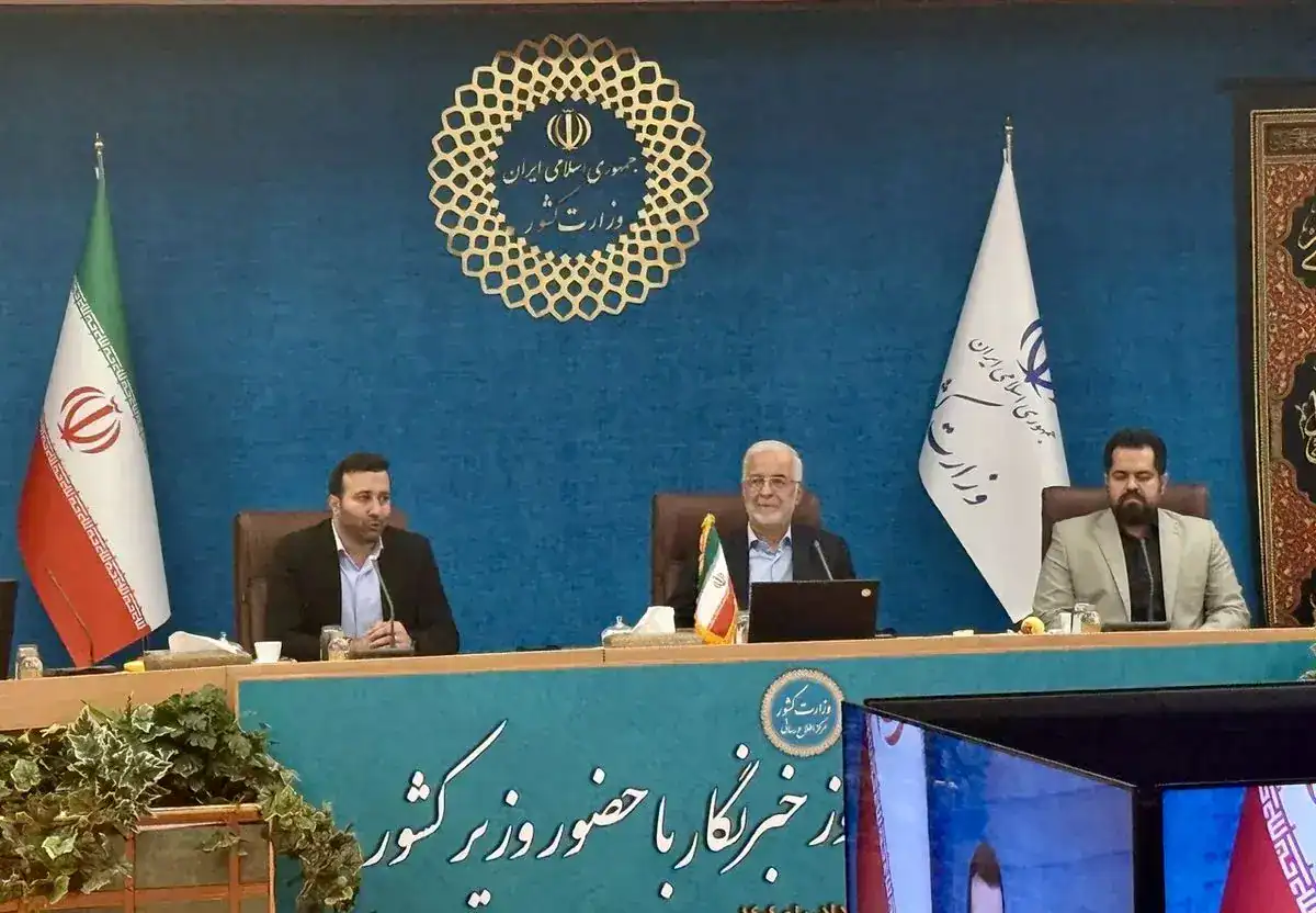 مومنی : تا این لحظه بیش از سه میلیون نفر از مرز عبور کردند و ۱/۵ میلیون نفر برگشته اند