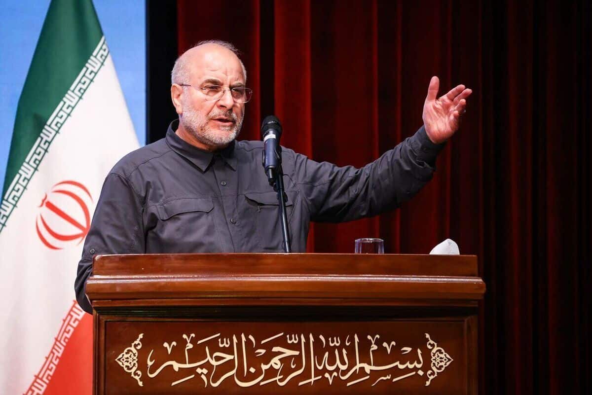 برخی دوستان در مجلس می‌گفتند حضرت آقا که در دسترس نیست؛ میگفتم در دسترس نیستند یعنی چه؟!