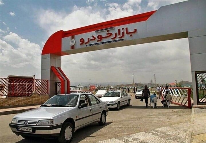 افزایش قیمت، رکود بازار خودرو را عمیق‌تر کرد | خریداران همچنان در انتظار