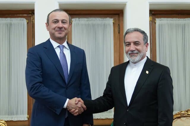 عراقچی: هیچ محدودیتی برای گسترش مناسبات بین ایران و ارمنستان وجود ندارد