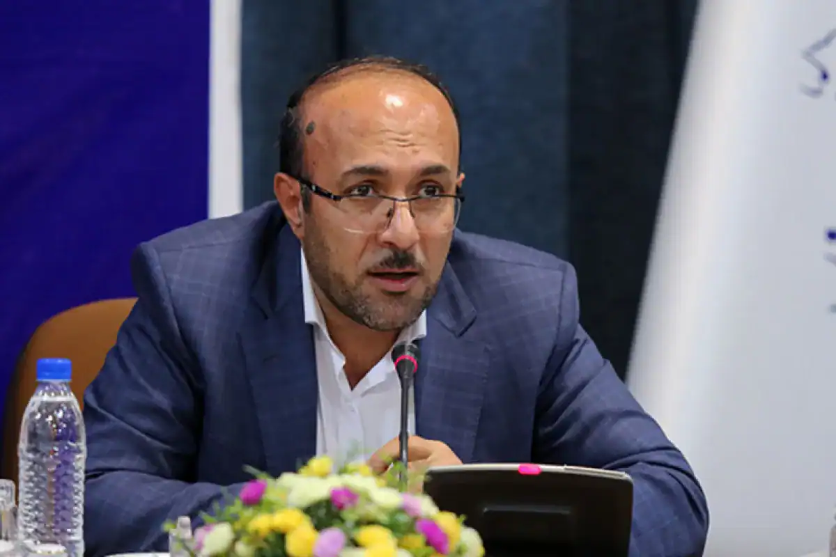 واردات خودرو و گوشی موبایل در ۴ ماه اول ۱۴۰۲؛ رشد چشمگیر در واردات خودرو و تغییرات واردات تلفن همراه