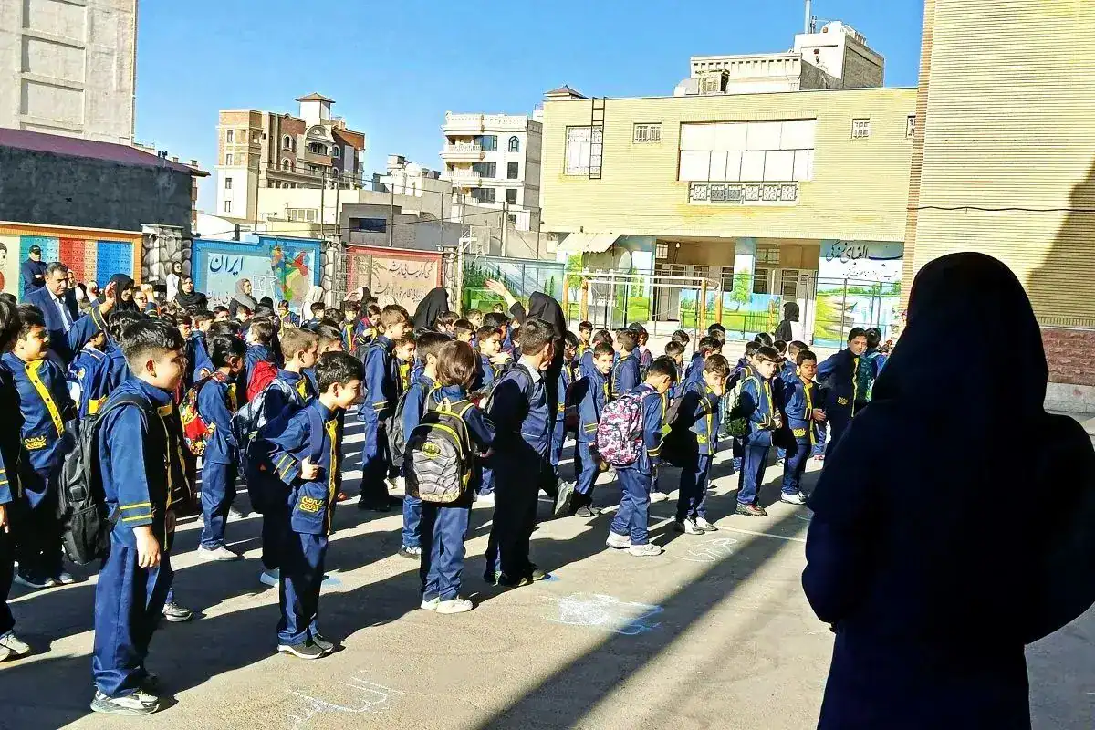 آموزش و پرورش: هیچ مدرسه‌ای حق ندارد دانش آموزی را تحت عنوان «ضعیف بودن» ثبت نام نکند