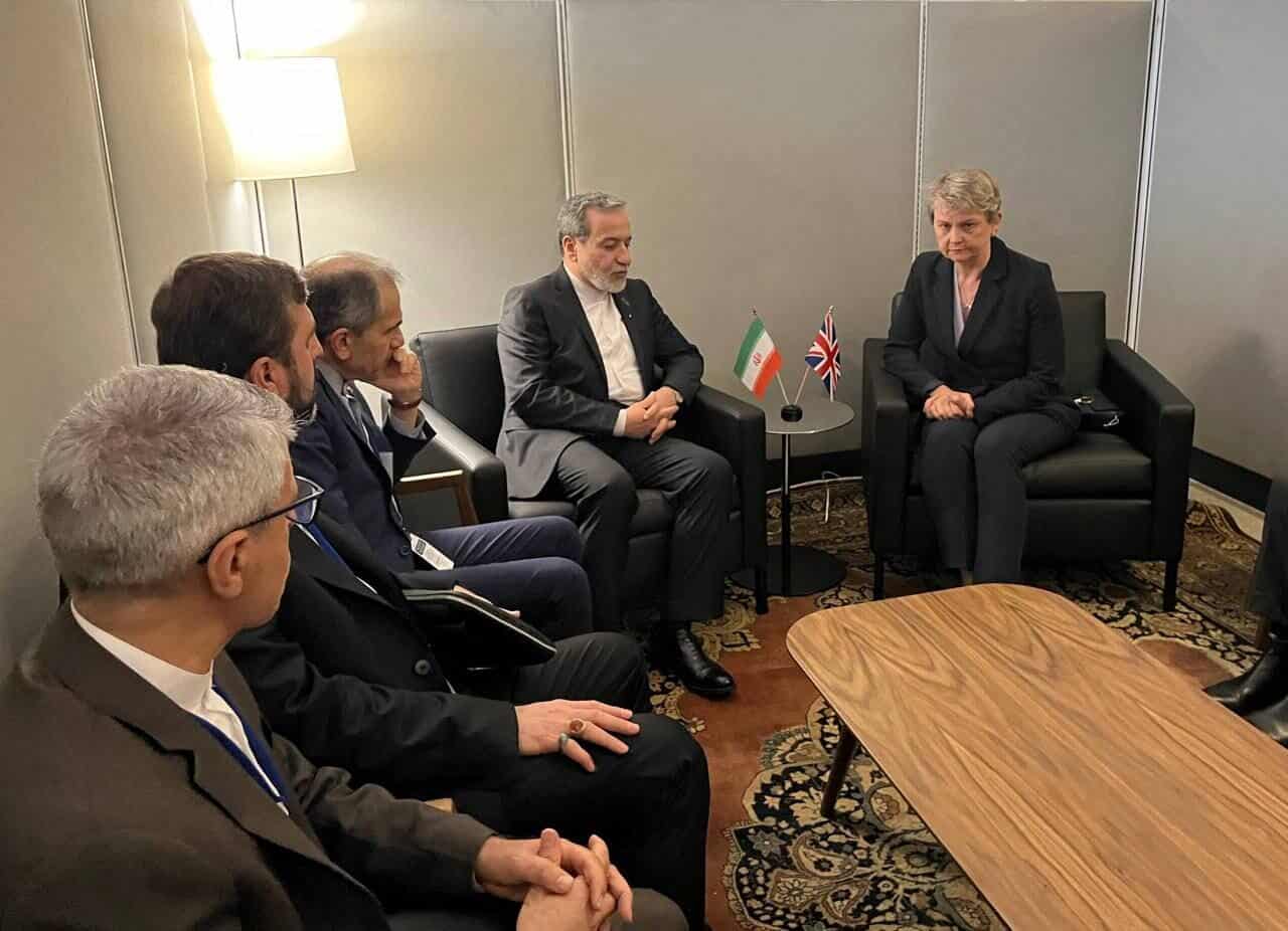 انتقاد عراقچی از عملکرد سه کشور اروپایی در دیدار با همتای انگلیسی