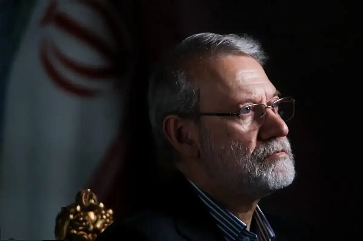 دبیر شورای عالی امنیت ملی: آمریکا از جنگ که خسته شد، بیاید مذاکره کنیم