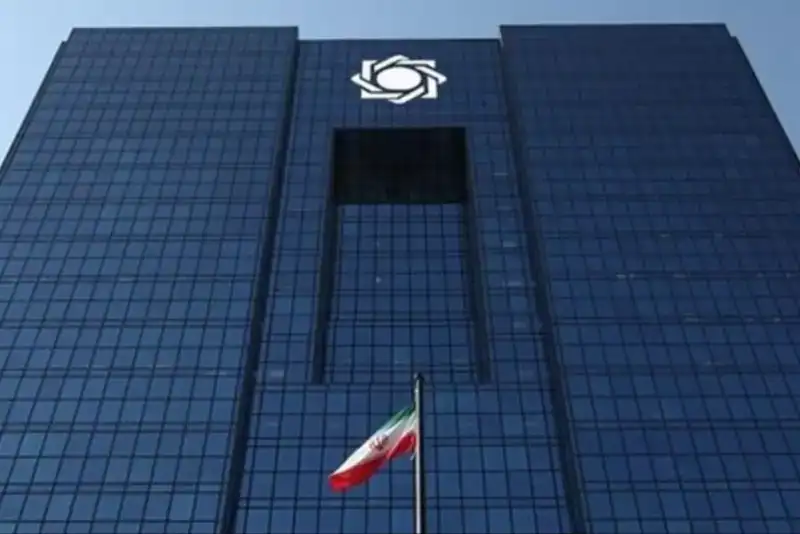 بانک مرکزی سقف تراکنش بانکی مشتریان را تعیین کرد | جزئیات محدودیت‌های جدید