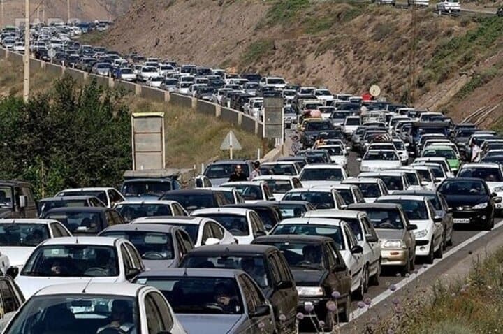 ترافیک فوق‌سنگین و محدودیت‌های تردد در محورهای شمالی