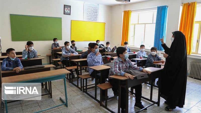 سخنگوی وزارت آموزش وپرورش:غیرحضوری شدن مدارس در مهرماه کذب است