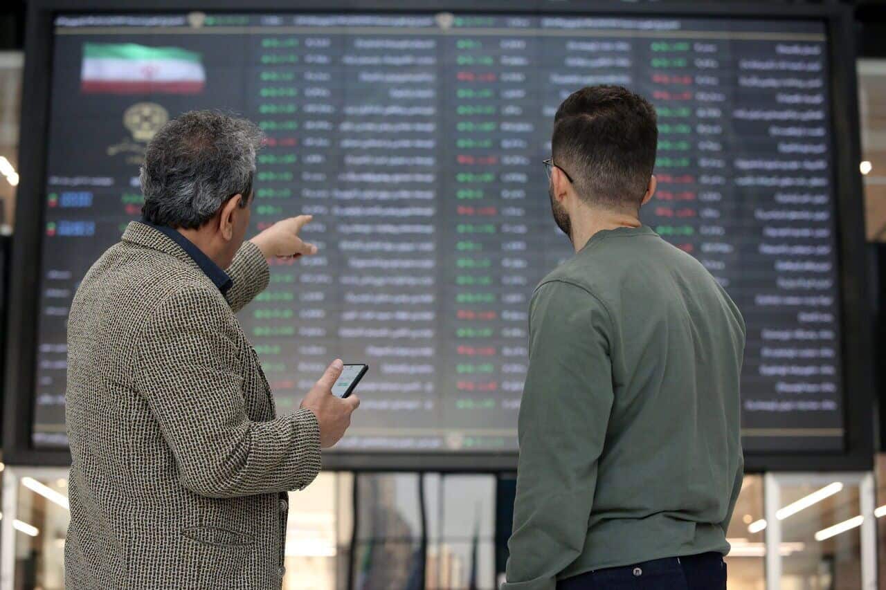 بورس ۹ مهر ۱۴۰۴؛ سقوط شاخص‌ها و هشدار کارشناسان درباره مثبت‌های زودگذر بازار