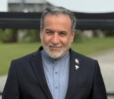 عراقچی: برای استقلالی‌ها احترام قائل هستم