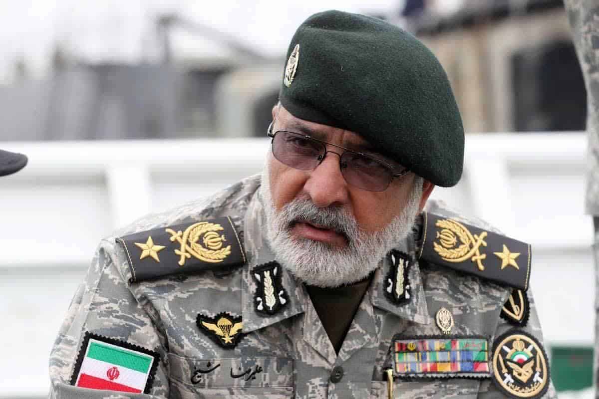 احتمال حمله زمینی؟ / امیرسرتیپ شیخ:هیچ کشوری خود را درگیر رزم زمینی با ایران نخواهد کرد