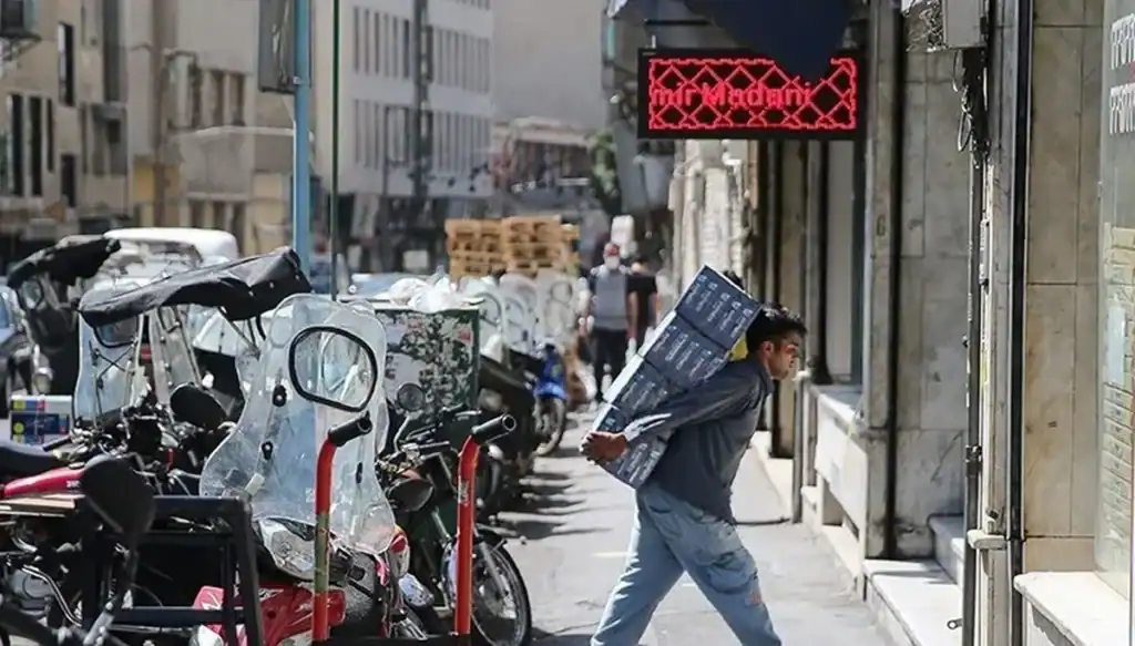 جهش دوباره قیمت کاغذ؛ بازار نشر در آستانه یک بحران تازه