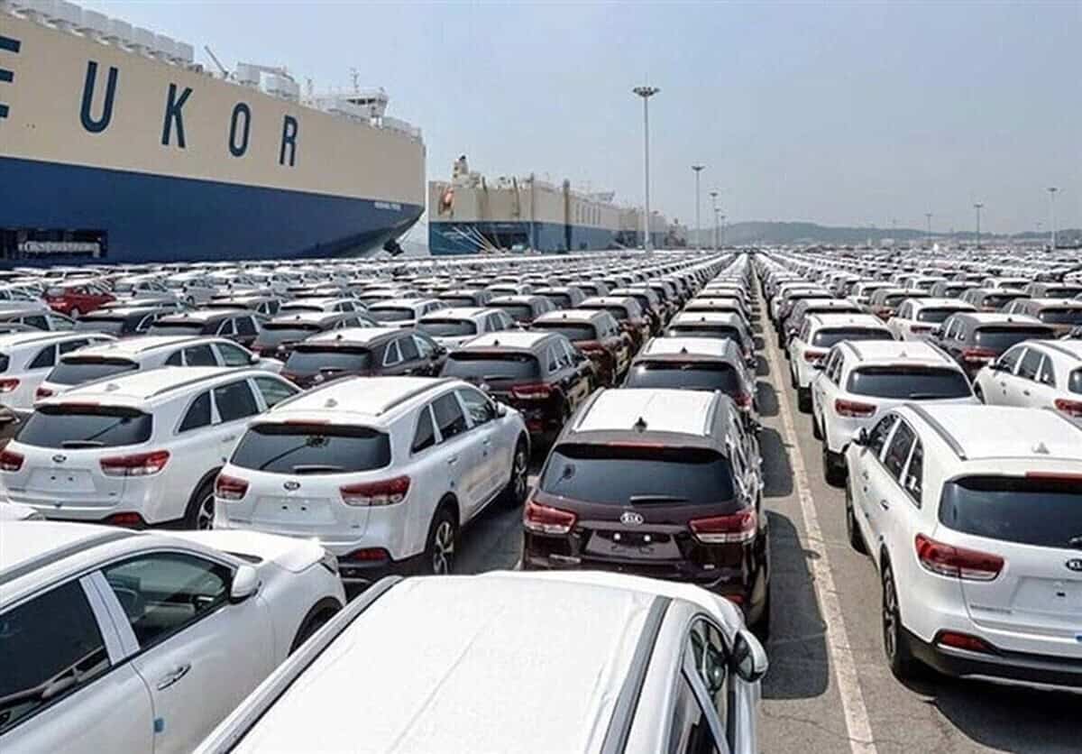 هشت ماه بلاتکلیفی در واردات خودرو؛ آیین‌نامه‌های پیاپی، اجرا صفر