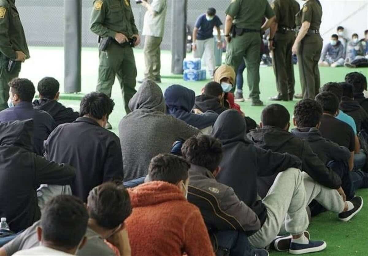 دستور بررسی گرین‌کارت ایرانی ها در آمریکا