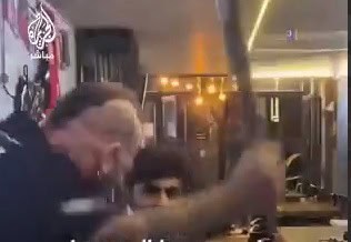 دعوای بهادر وحشی، بلاگر ایرانی در استانبول + فیلم ( شامل صحنه های خشونت آمیز)