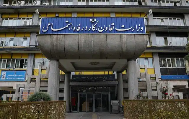 وقتی اختلاف ساده کاری تبدیل به دردسر بزرگ می‌شود! از گفت‌وگو تا شکایت در اداره کار