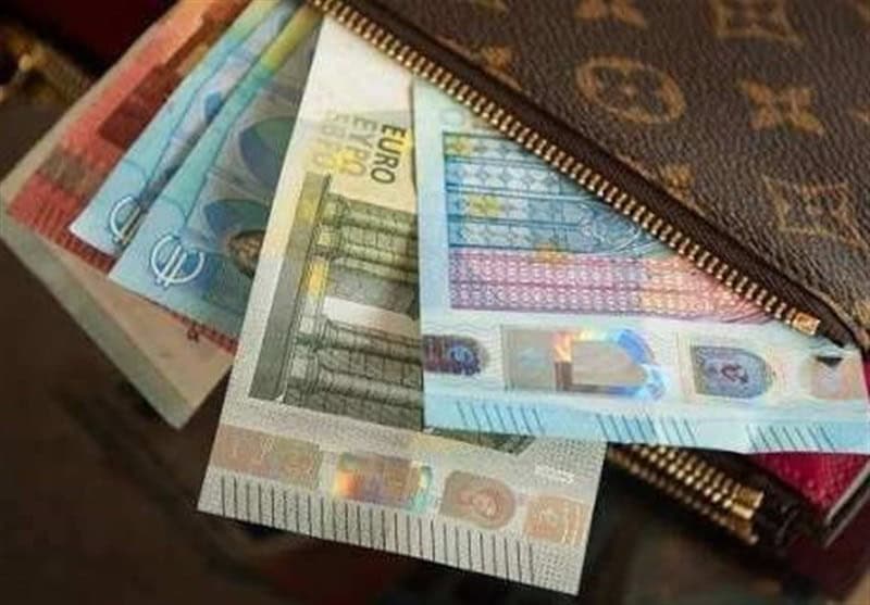 کارت ریالی ویژه گردشگران خارجی فعال شد؛ اعلام نحوه تعیین نرخ و مقررات جدید