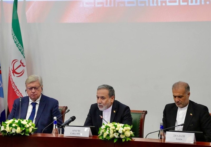 عراقچی: با روسیه در مورد سوآپ گاز کار می‌کنیم