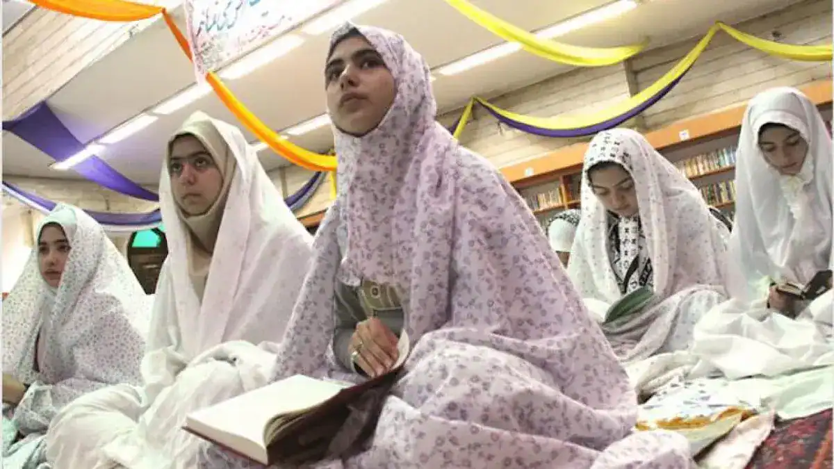 دریافت ۵۰۰ هزار تومان برای اعتکاف دانش آموزان/ وقتی معنویت هم شهریه‌دار می‌شود
