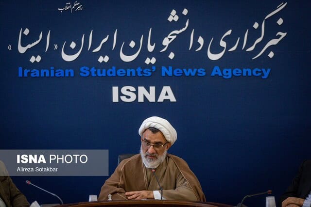 هیچ گامی برای تغییر در تاثیر قطعی معدل بر نخواهیم برداشت