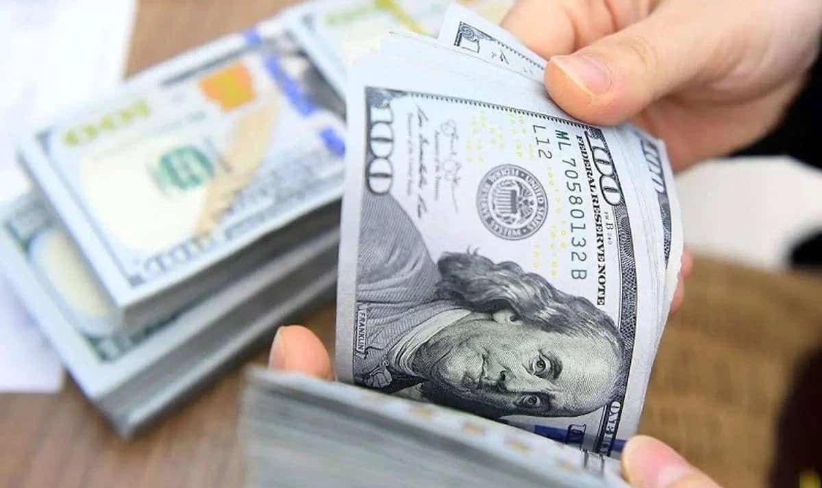 بانک مرکزی و کاهش ارزش پول ملی؛ آیا زمان پاسخگویی مدیران نرسیده است؟؟؟