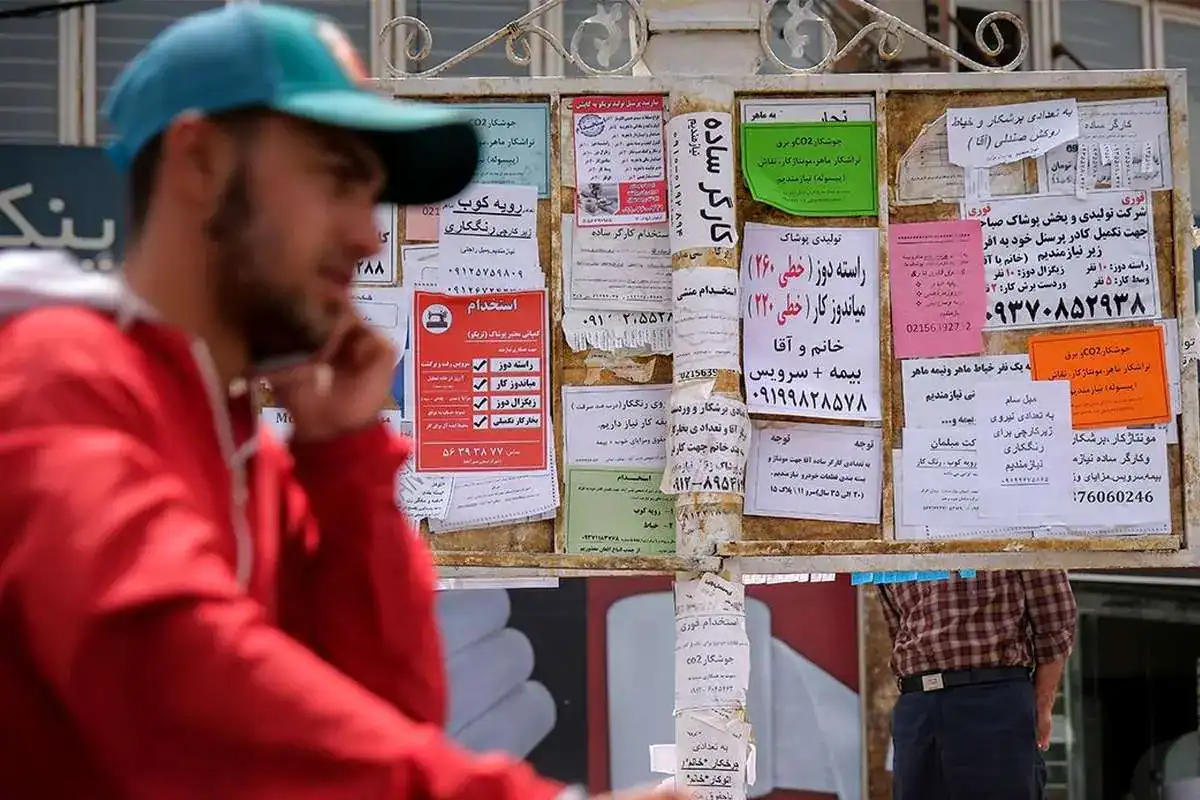وقتی شغل دیگر نجات‌بخش نیست؛ گسترش فقر در میان شاغلان جوان ایران