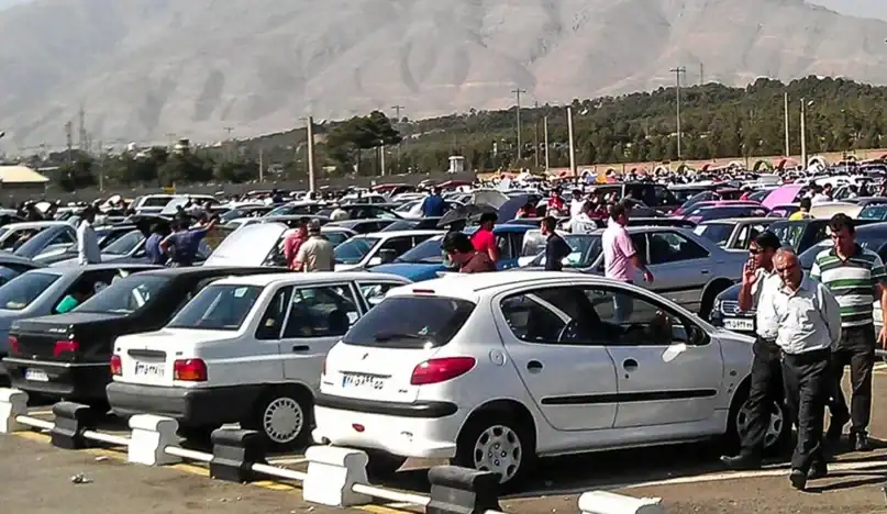 قیمت خودرو امروز ۳۰ آذر ۱۴۰۴ | نوسان متناقض داخلی‌ها و جهش مونتاژی‌ها