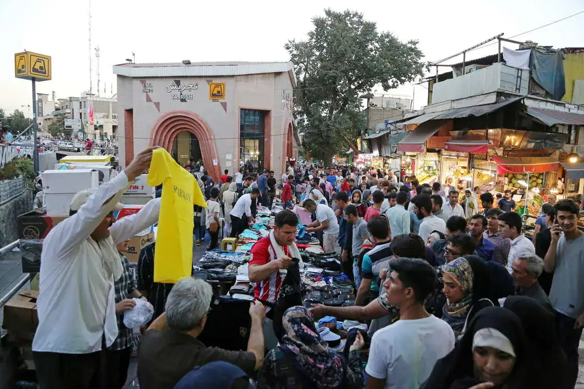 وقتی پیاده‌روها طلا می‌شوند؛ اقتصاد پنهان زیر پای تهران