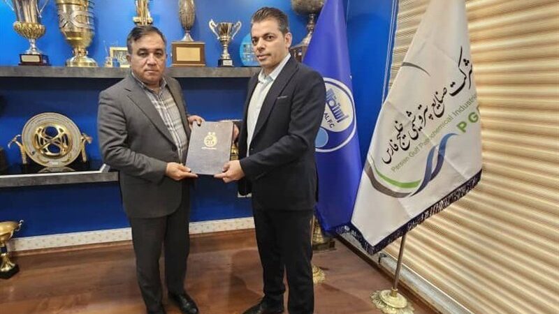 عموزاده: زلف همه تیم‌های استقلال به موفقیت فوتبال گرده خورده است