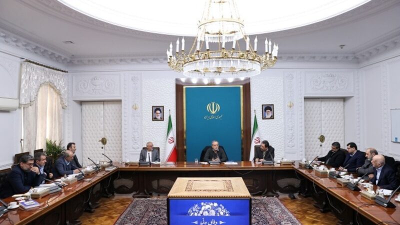 برای تأمین انرژی پایدار مورد نیاز بخش صنعت و تولید در سال آینده برنامه داریم
